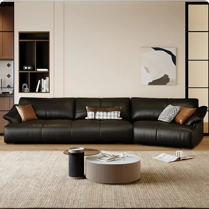 Globe Sofa - Italian-style luxury curved leather sofa Globe Sofa - Italian-style luxury curved leather sofa