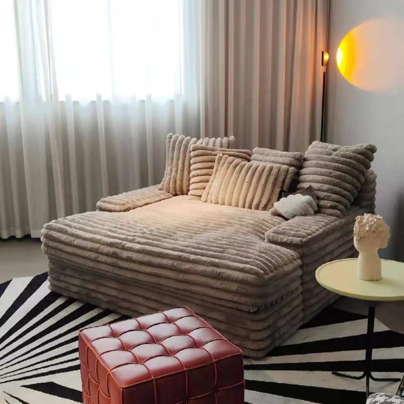 主图-01 Globe Sofa - Corduroy Deep-Seat Cloud-Style Compression Sofa