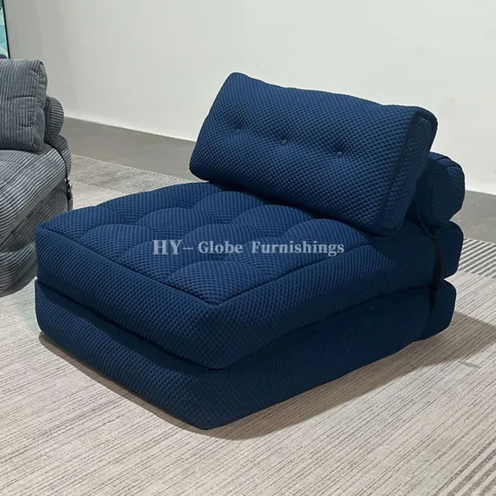 Globe Sofa - Alien-shaped modular compression sofa Globe Sofa - Alien-shaped modular compression sofa