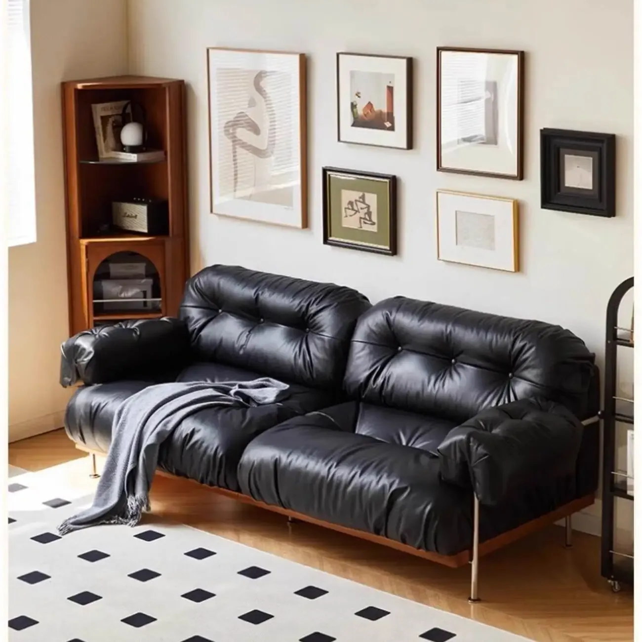 主图-02 Globe Sofa - Cloud-shaped Ear-shaped Leather Sofa