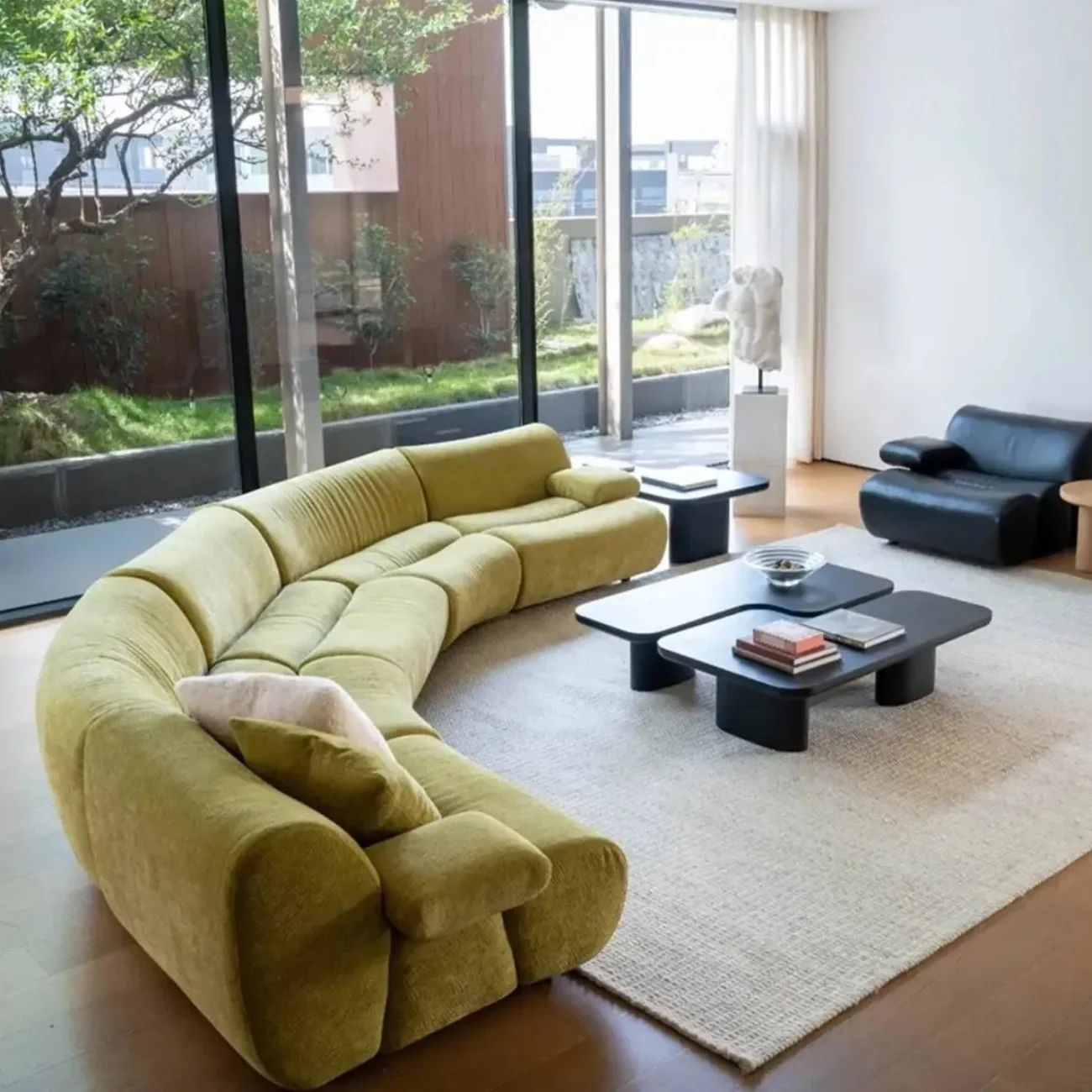 主图-000 Globe Sofa - Designer Bamboo-Patterned Sofa