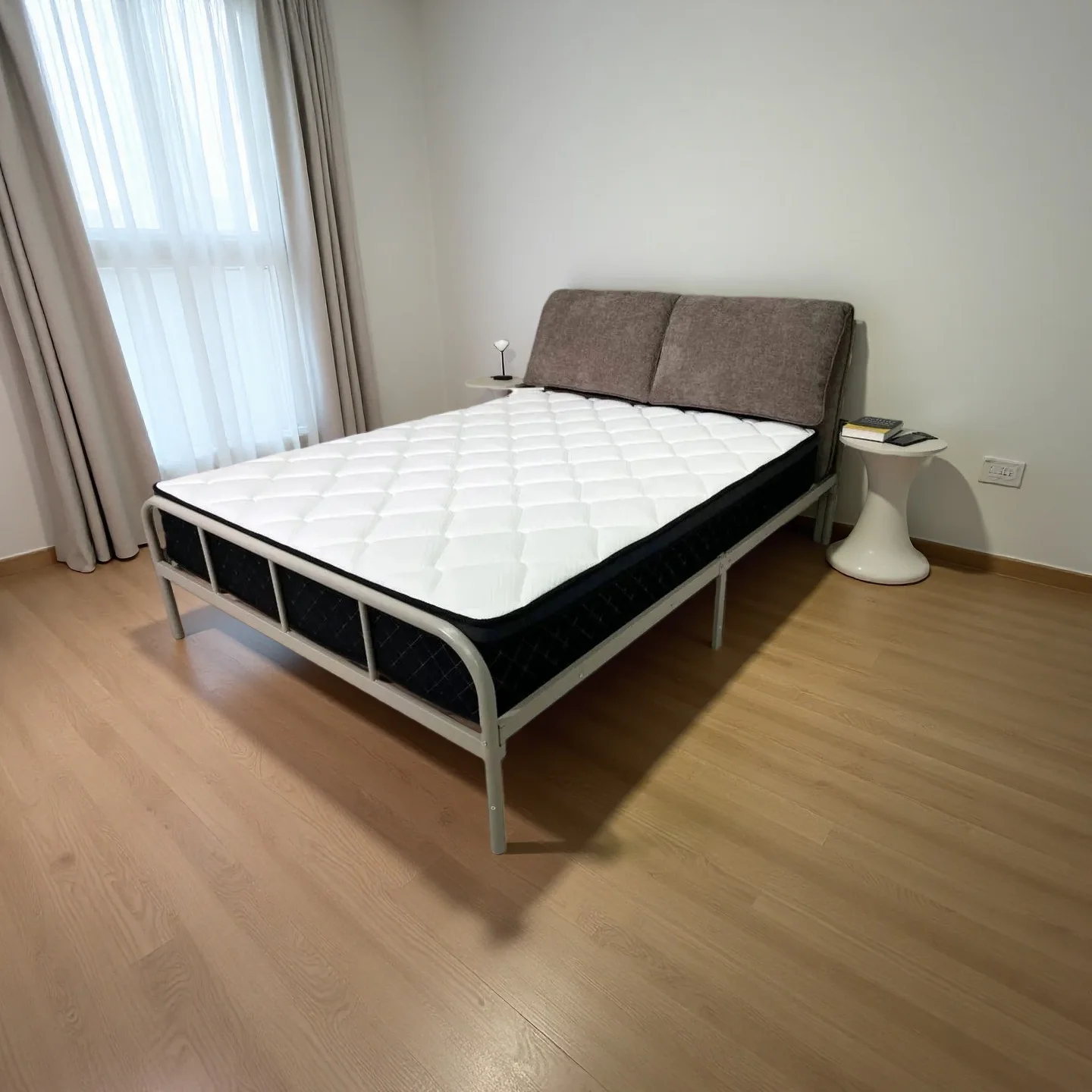 主图-02-4 Globe Sofa - Popular Comfortable Nordic Minimalist Bed