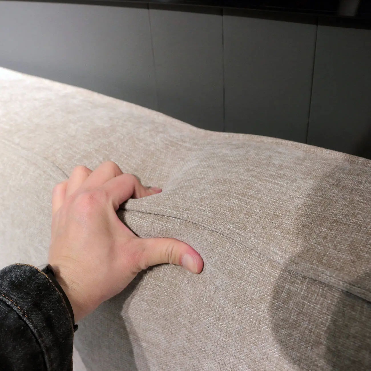 主图-03 Globe Sofa - Modern Minimalist Bed in Scandinavian Style