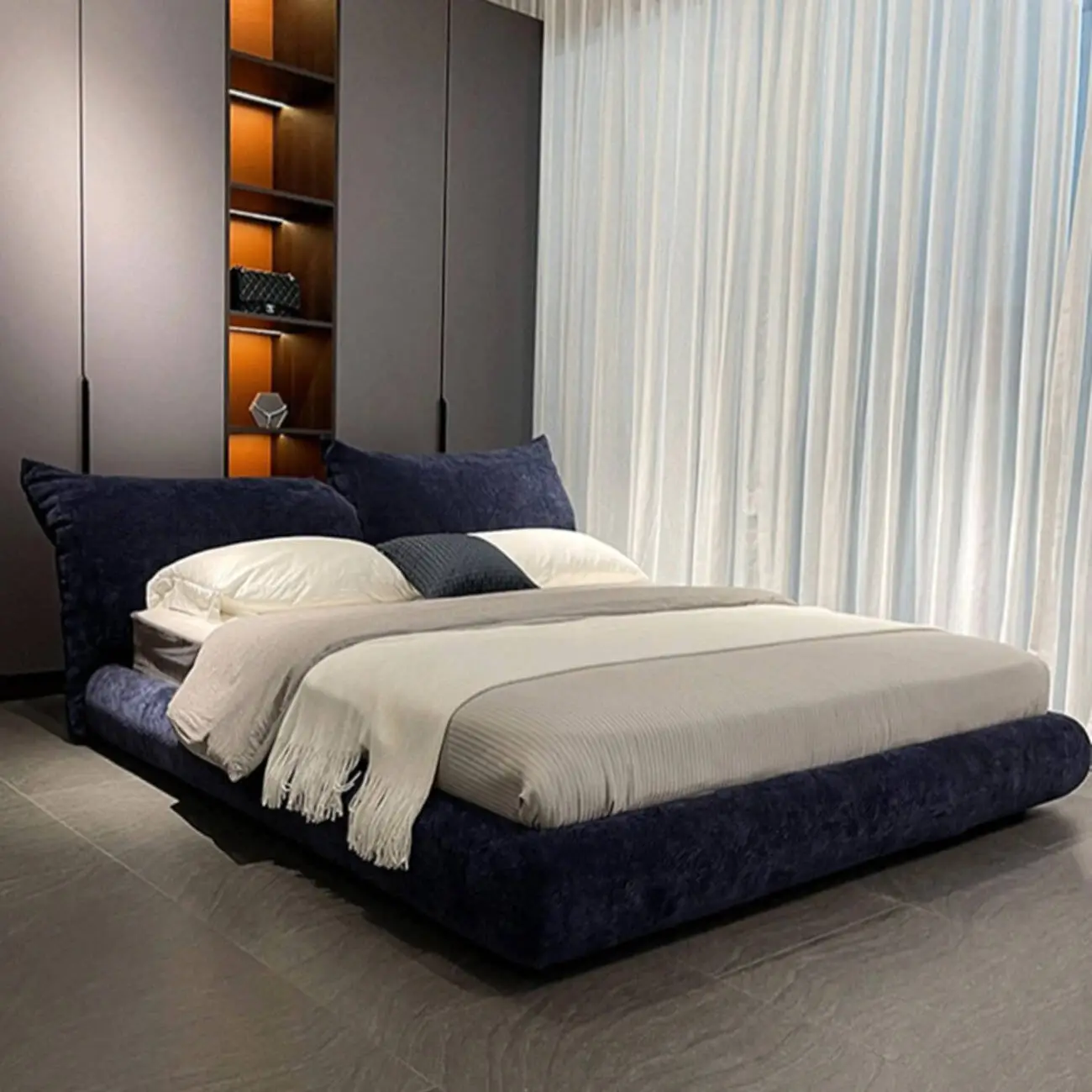 主图-03 Globe Sofa - Chenille Petal Fabric Bed