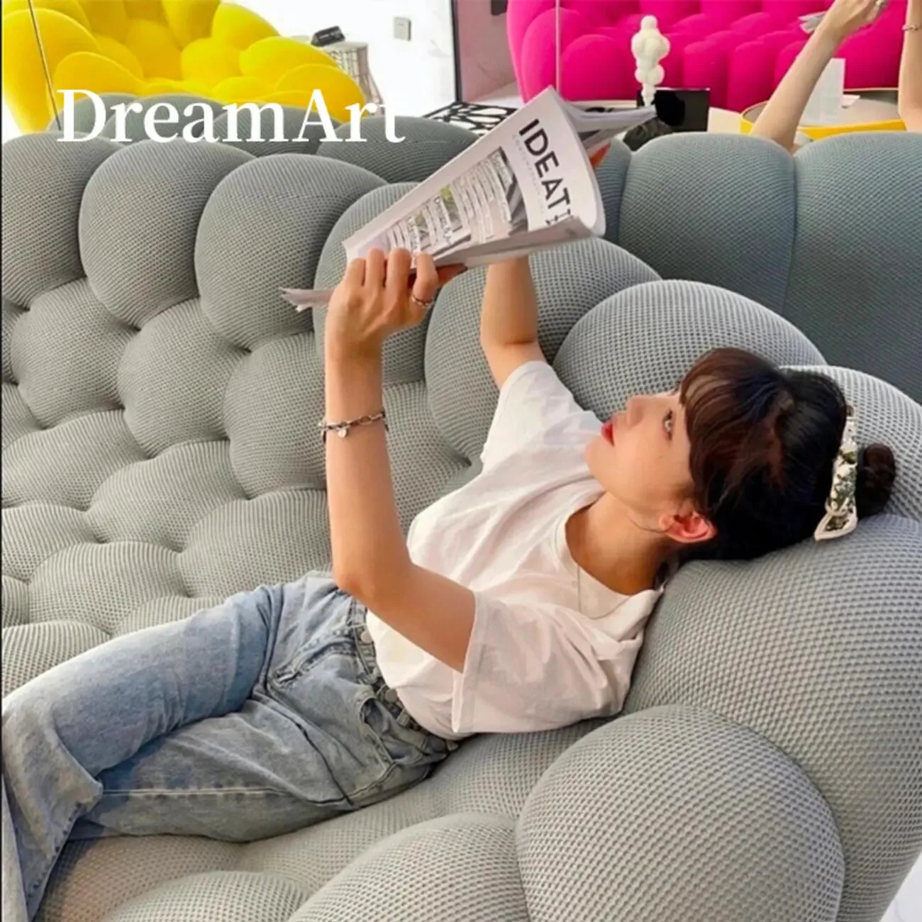 主图-03 Globe Sofa - Minimalist French Bubble Soccer Sofa