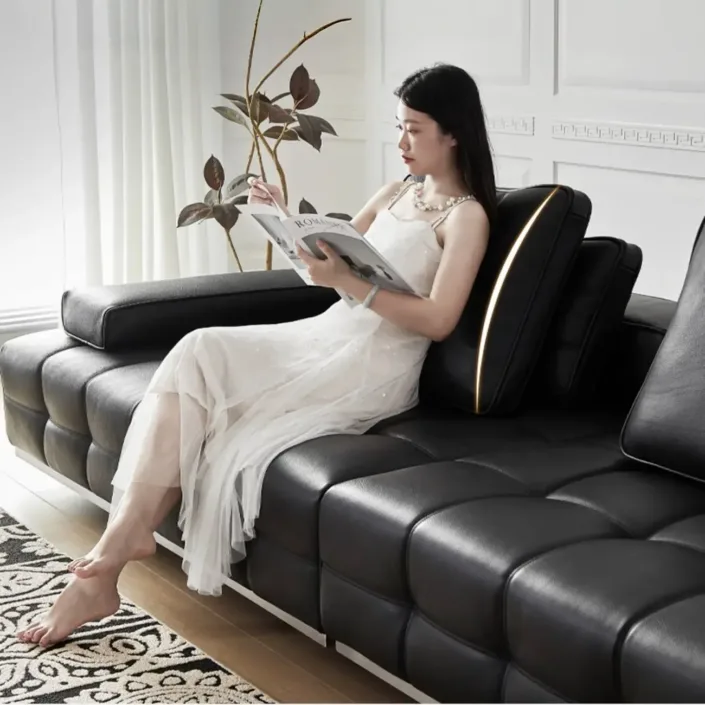 Globe Sofa - Laurence Haute Couture Top-Grain Leather Sofa Globe Sofa - Laurence Haute Couture Top-Grain Leather Sofa