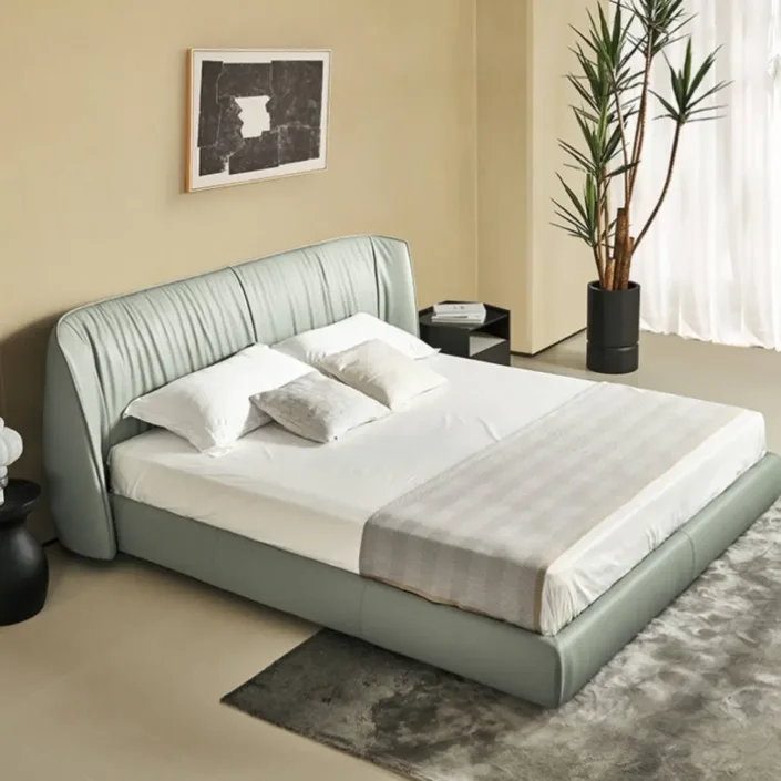 Globe Sofa - Poltrona Frau Archibald Leather Bed Globe Sofa - Poltrona Frau Archibald Leather Bed