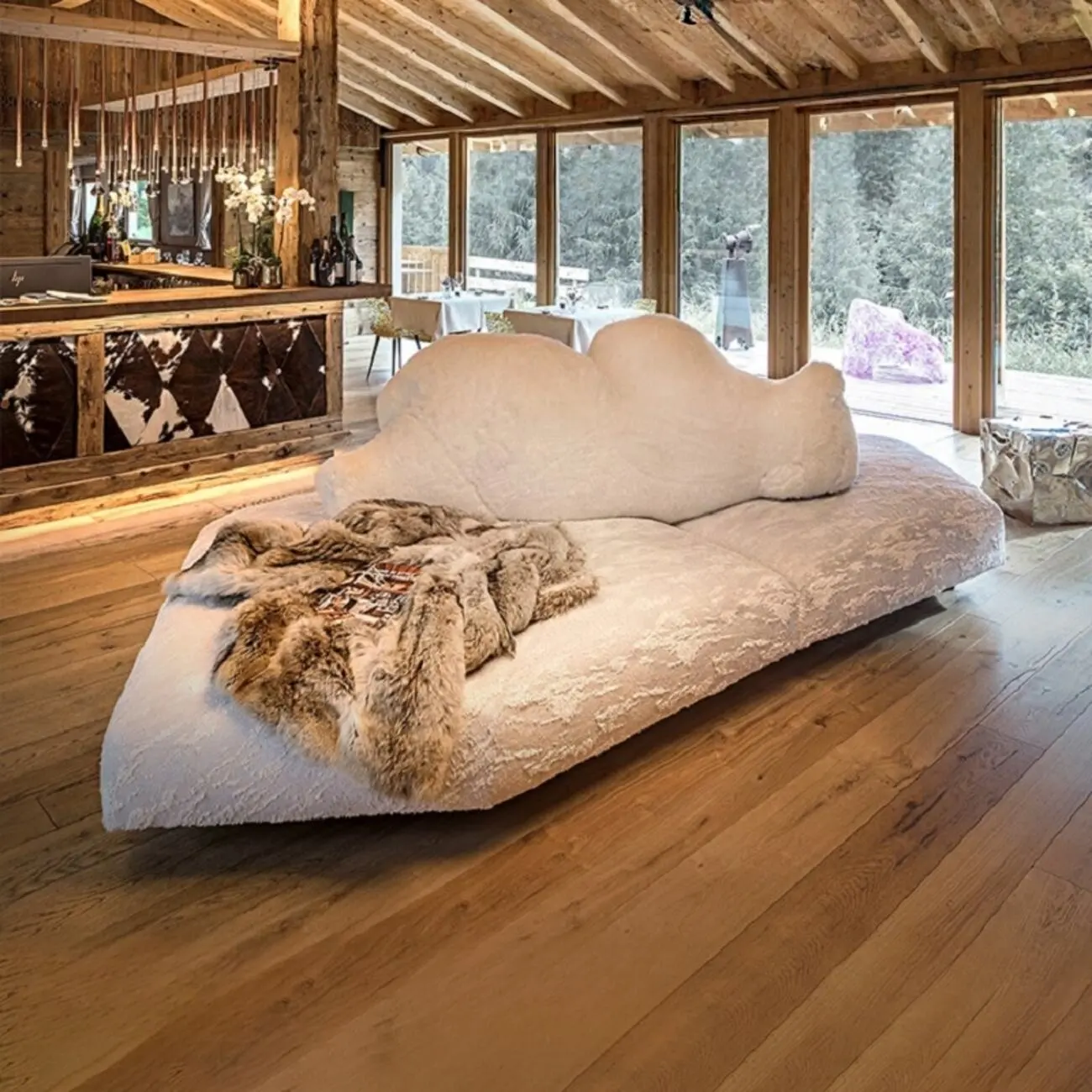 主图-04 Globe Sofa - Polar Bear-Shaped Sofa