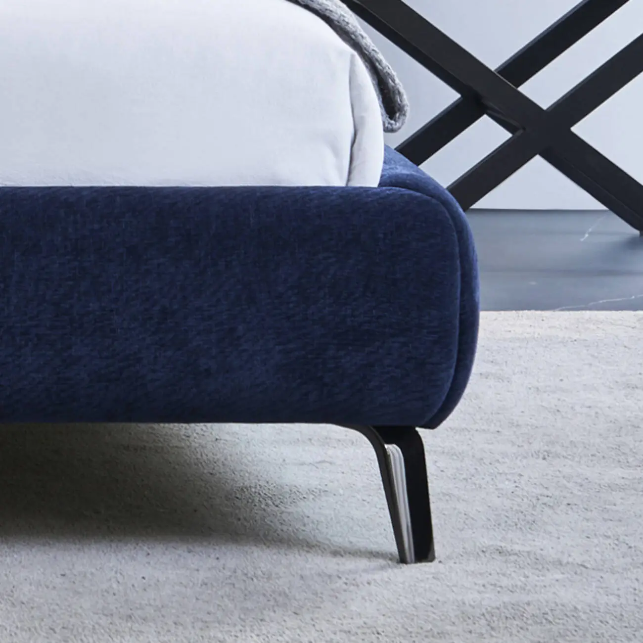 主图-05 Globe Sofa - Chenille Blend Italian-Style High-Back Upholstered Bed