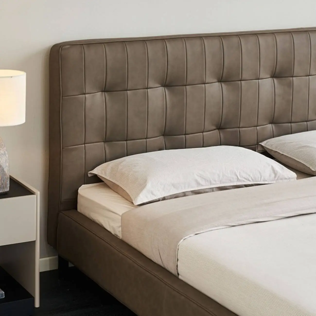 主图-05 Globe Sofa - Luxury Vintage Anton Genuine Leather Bed